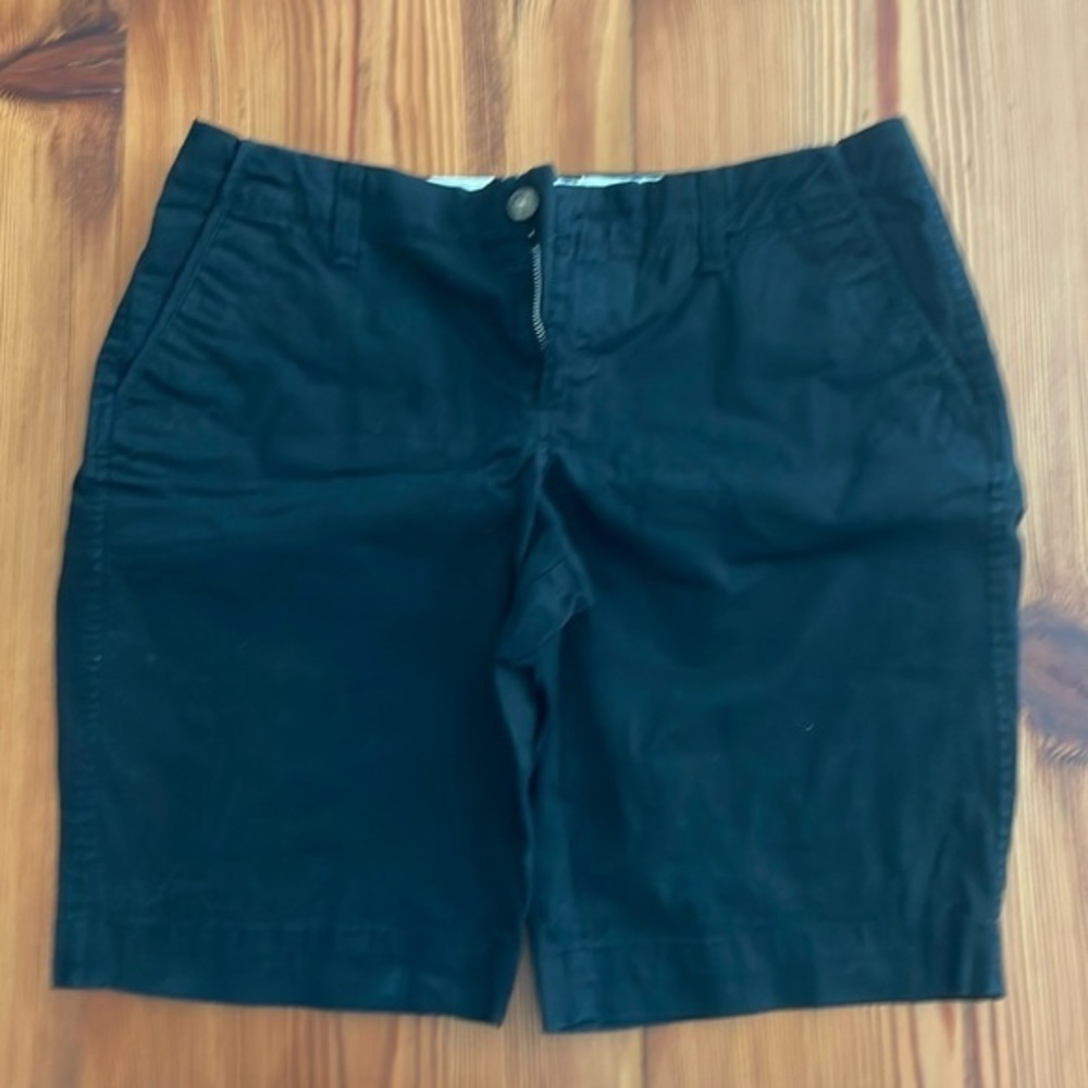 🖤 Old Navy Perfect Bermuda Shorts - Black - Size 8